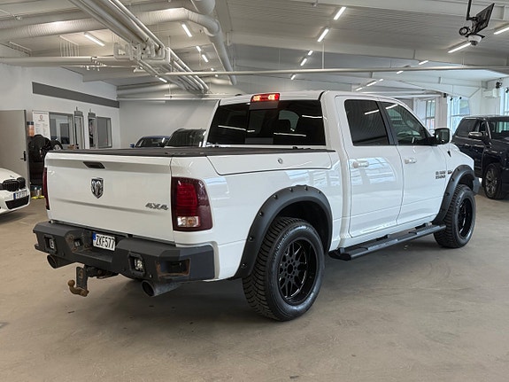 Dodge RAM 1500 3 of 5