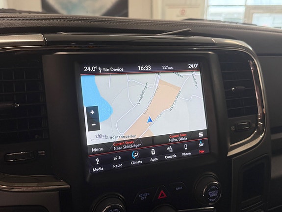Dodge RAM 1500 13 of 19