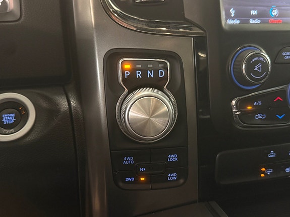 Dodge RAM 1500 9 of 19