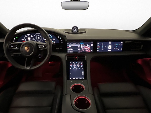 Porsche Taycan 16 of 30