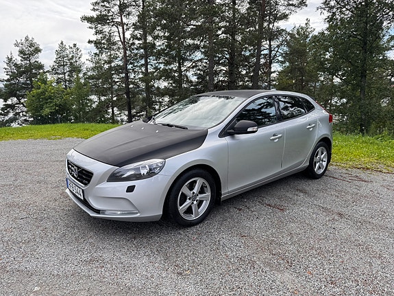 Volvo V40 5 of 5
