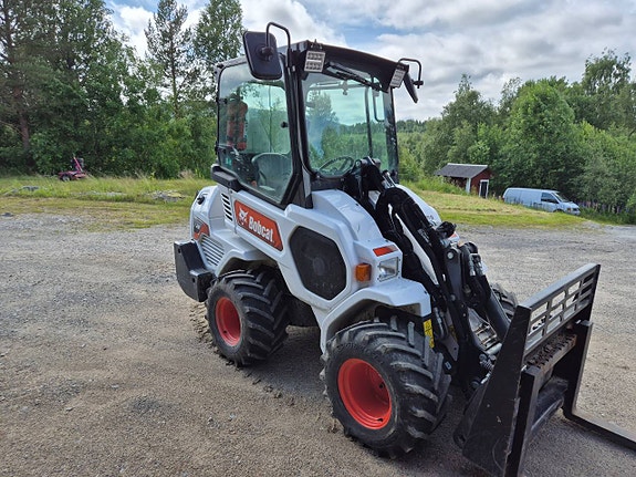 Bobcat L28 2021 Komplett paket med redskap Teleskop 7 of 12