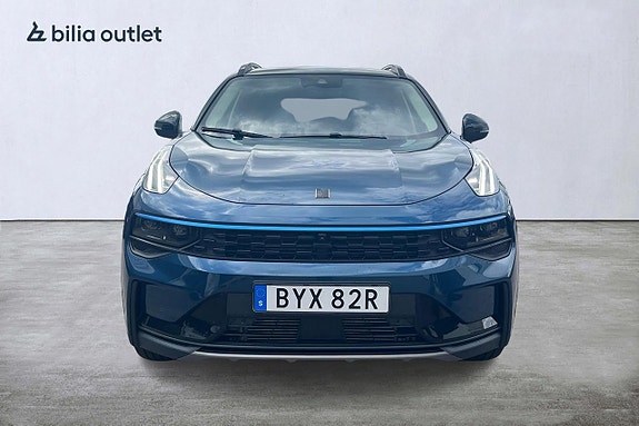 Lynk & Co 01 9 of 30