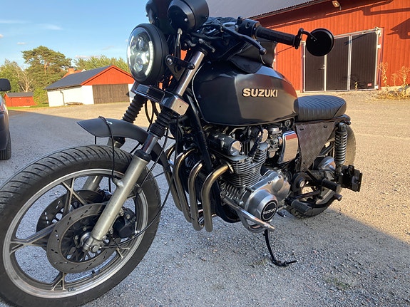 Suzuki GS850G 3 of 3