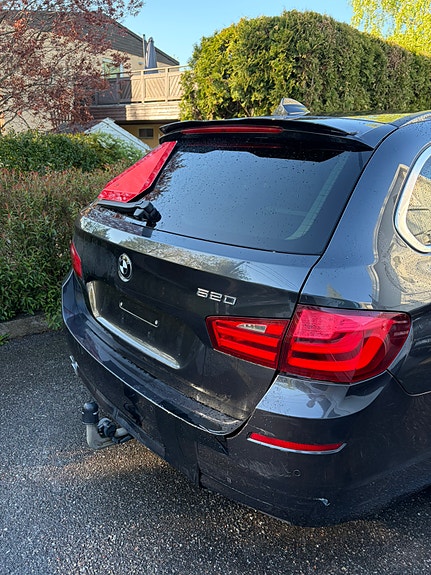 BMW 520d 12 of 16
