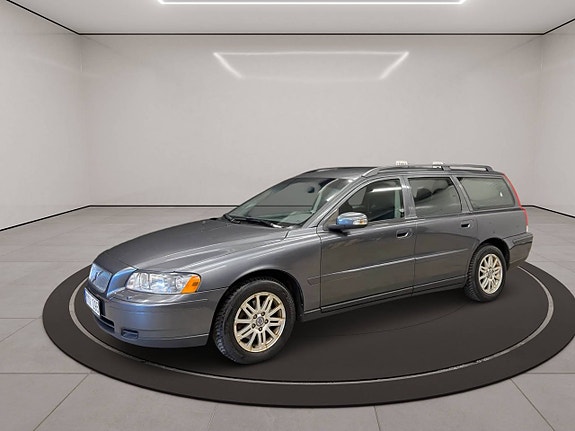Volvo V70 4 of 21