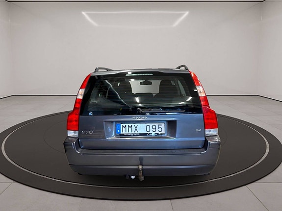 Volvo V70 11 of 21