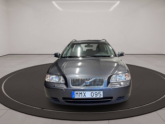 Volvo V70 5 of 21