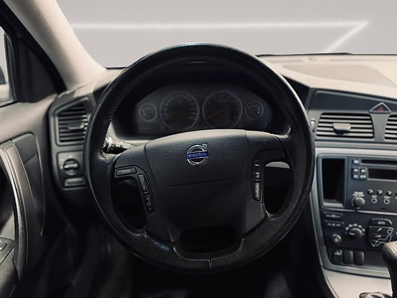 Volvo V70 15 of 21
