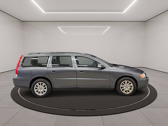 Volvo V70 8 of 21
