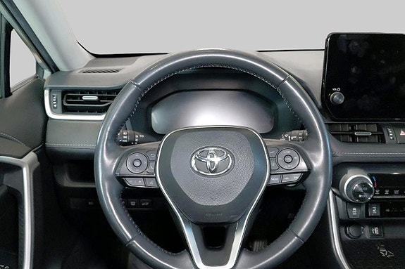 Toyota RAV4 10 of 11