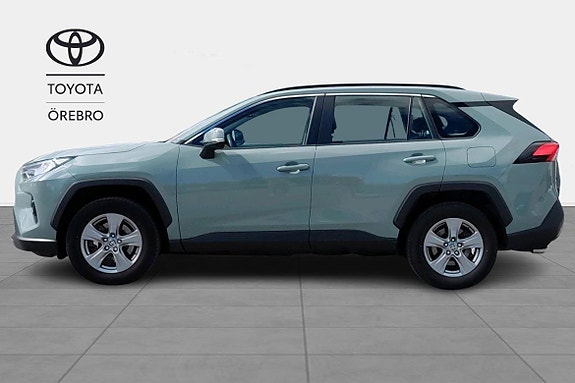 Toyota RAV4 3 of 11