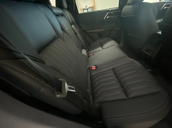 Mitsubishi Outlander 11 of 15