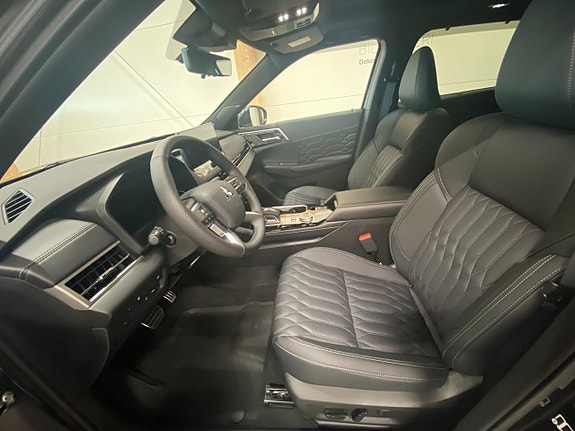 Mitsubishi Outlander 7 of 15