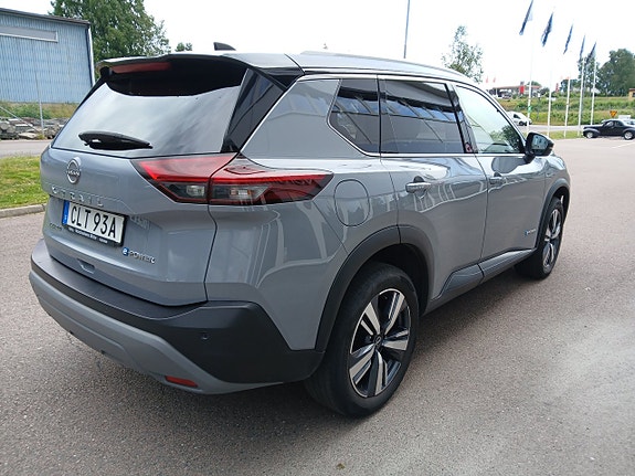 Nissan X-Trail 4 of 5