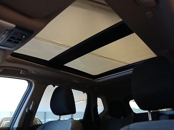 Nissan X-Trail 14 of 14