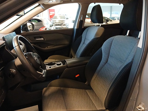 Nissan X-Trail 9 of 14