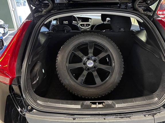 Volvo V40 5 of 5