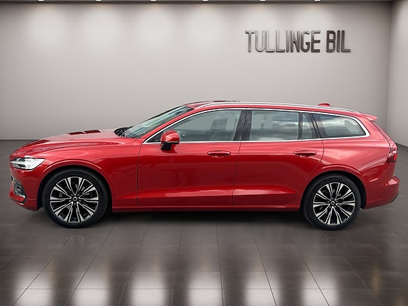 Volvo V60 2 of 5