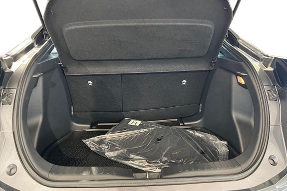 Toyota C-HR 12 of 21