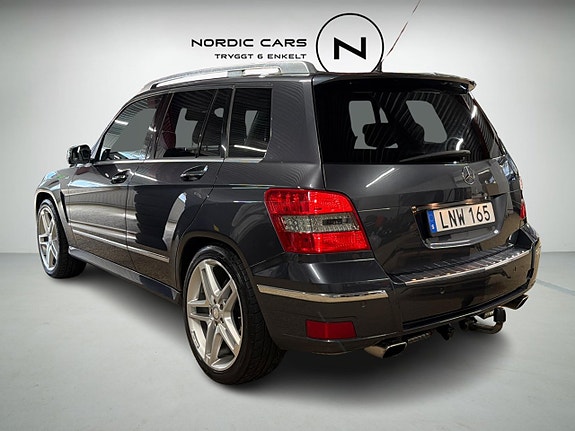 Mercedes-Benz GLK220 2 of 5