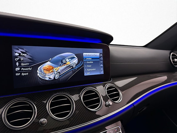 Mercedes-Benz E63 18 of 30