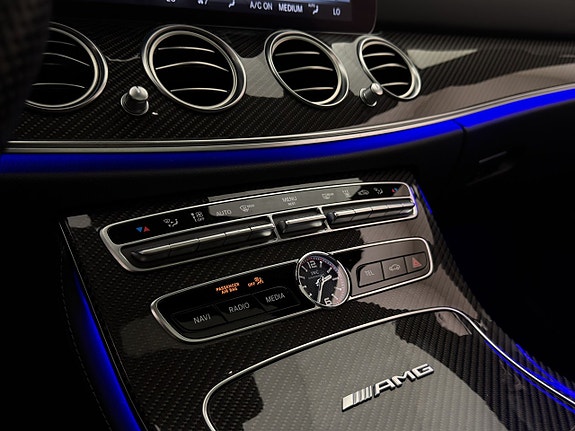Mercedes-Benz E63 20 of 30