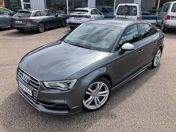 Audi S3 3 of 5