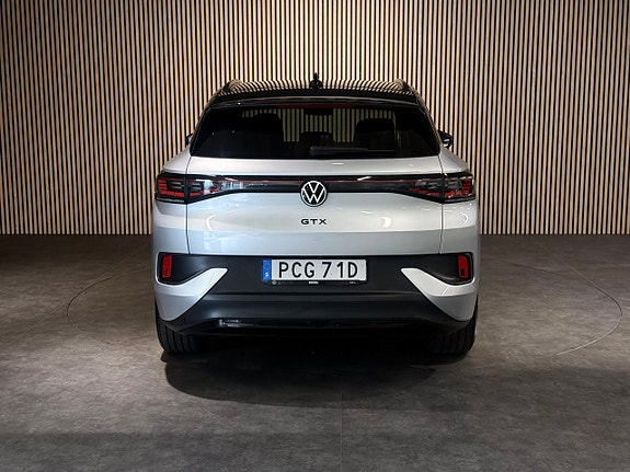 Volkswagen ID.4 GTX 4 of 5