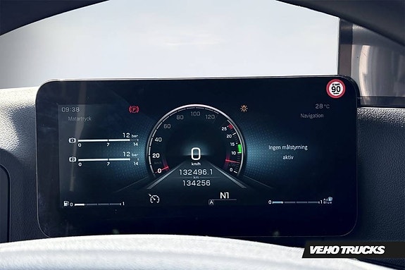 Mercedes-Benz Actros V 1836 L Sov Hytt + 5 säten 5 of 15