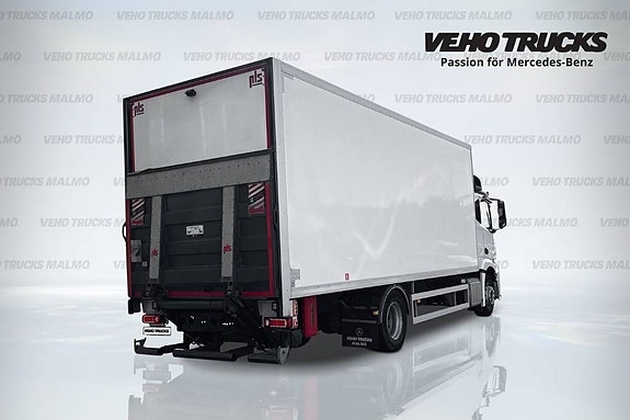Mercedes-Benz Actros V 1836 L Sov Hytt + 5 säten 10 of 15