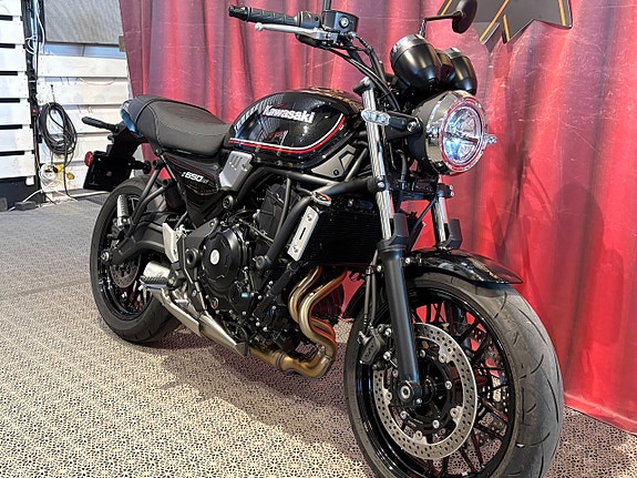 Kawasaki Z650RS 2 of 5