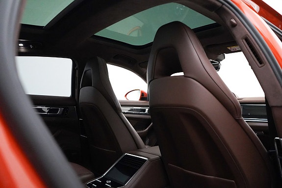 Porsche Panamera Turbo S 21 of 27