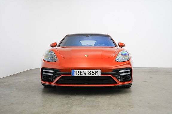 Porsche Panamera Turbo S 25 of 27