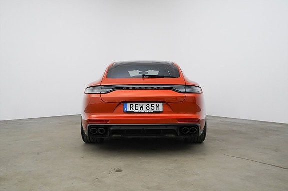 Porsche Panamera Turbo S 23 of 27
