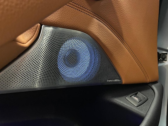 BMW M550i 25 of 29