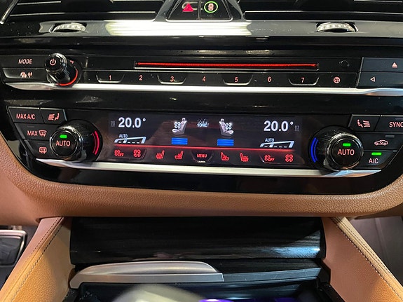 BMW M550i 14 of 29