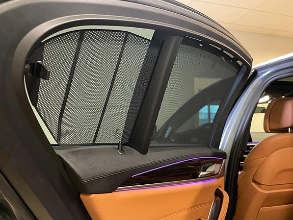 BMW M550i 23 of 29