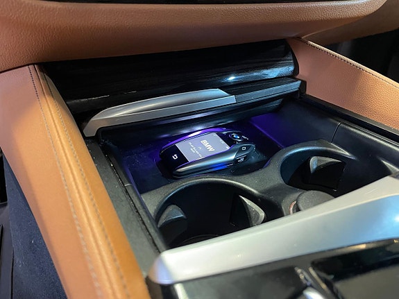 BMW M550i 13 of 29