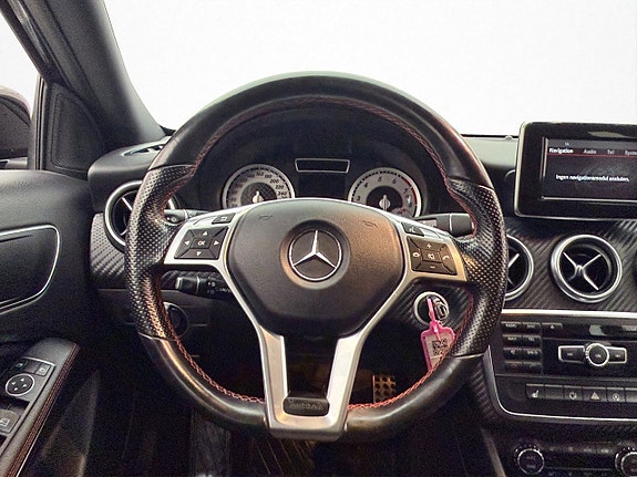 Mercedes-Benz A180 13 of 30