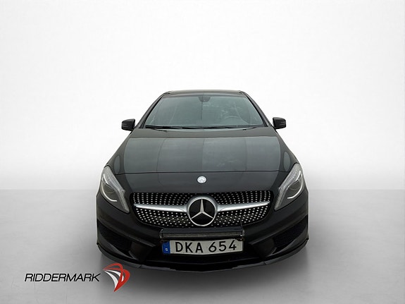 Mercedes-Benz A180 2 of 30