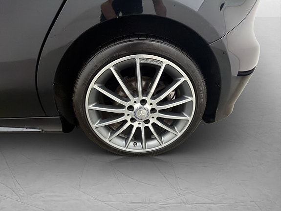 Mercedes-Benz A180 29 of 30