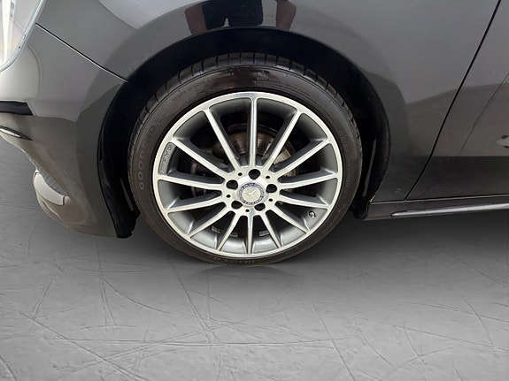 Mercedes-Benz A180 30 of 30