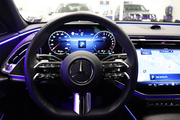 Mercedes-Benz E400 e 16 of 30