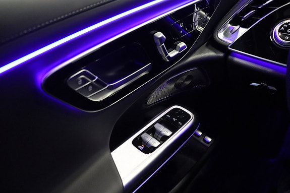 Mercedes-Benz E400 e 26 of 30
