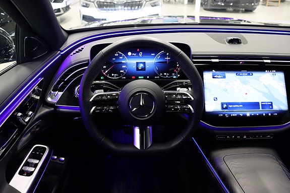 Mercedes-Benz E400 e 15 of 30