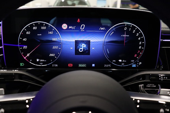 Mercedes-Benz E400 e 19 of 30