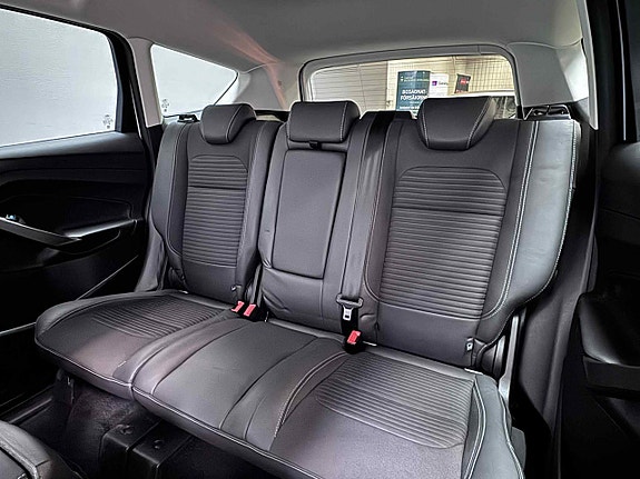 Ford Kuga 19 of 23