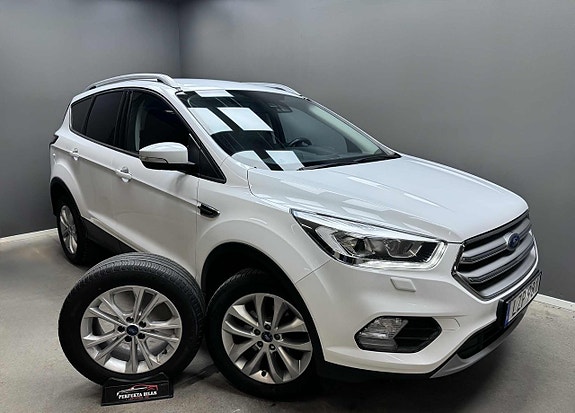 Ford Kuga 8 of 23