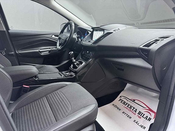 Ford Kuga 12 of 23